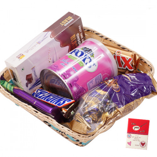 Chocolates Toffee Basket -  1 Pack of Chocolairs, 1 Cadbury Dairy Milk Silk, 1 Snickers, 1 Twix, 1 Pack of Choco Blast, Fox Crystal Clears Tin & Card