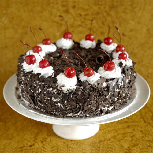 Black Forest Cake 1/2kg + Card