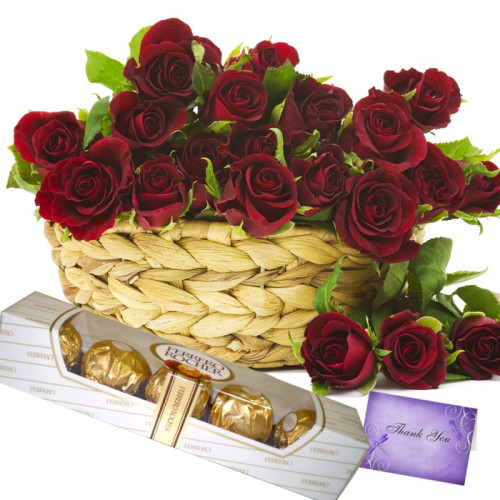 Moment of Love - 20 Red Roses Basket + Ferrero Rocher 4 pcs + Card