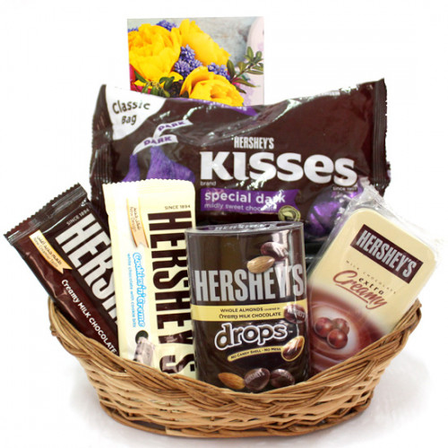 Creamy Love - Hershey's Kisses Special Dark, Hershey's Creamy Milk Chocolate 35 gms, Hershey's Cookies and Cream 35 gms, Hershey's Drop 60 gms, Hershey's Extra Creamy 50 gms and Card