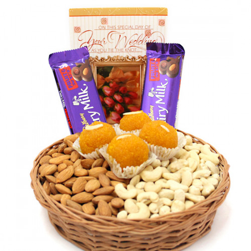 Sweet Nutties - Cashew Almond in Basket, Kanpuri Boondi Laddoo 250 gms, 2 Dairy Milk Fruit N Nut and Card