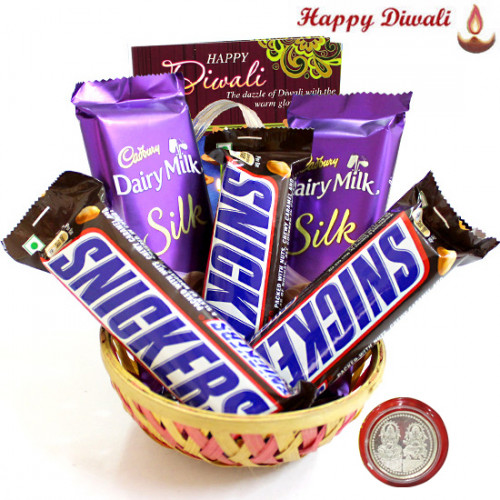 Favourite Five - 2 Dairy Milk Silk, 3 Snicker in Basket with Laxmi-Ganesha Coin