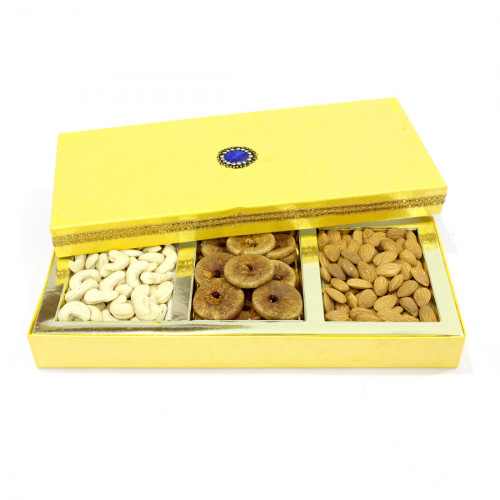 Assorted Dryfruits in Decorative Box (3 Items - Cashew, Almond, Anjeer)