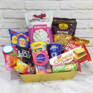 Unique Creations - Haldiram Namkeen, Lays, Britania Cake, Tiffany Wafers, Makhana, Cup Noodles, Mini Oreo Biscuit, Mini Celebration, Little Hearts, Juzt Jelly, Nutri Choice Biscuits, 2 Personalized Props, Kraft Paper Tray and Card