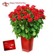 Roses In Vase - 18 Red Roses Vase & Valentine Greeting Card