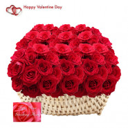 Red Roses Basket - 200 Red Roses Basket & Valentine Greeting Card