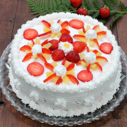 Fresh Strawberry & Pineapple Cake 1 Kg and Card