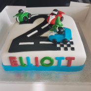 Number Fondant Cake with Racing Cars 3 Kg and Card