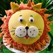 Roaring Lion Cake 2 Kg and Card