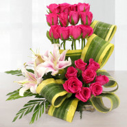 Beautiful Delight - 3 Pink Lilies, 20 Pink Roses Basket and Card