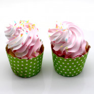 Delicious Strawberry Cupcakes (6 Pcs) & Card