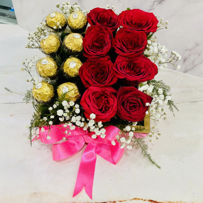 A Love So Pure - 8 Red Roses, Ferrero Rocher 8 Pcs, Wooden Tray