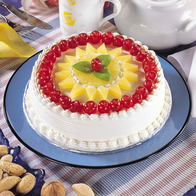 Fresh Cherry & Pineapple Cake 1 Kg